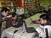 写真：不登校・ひきこもりなどの若者へ就労を目指したパソコン指導