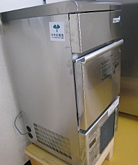 写真:製氷機。